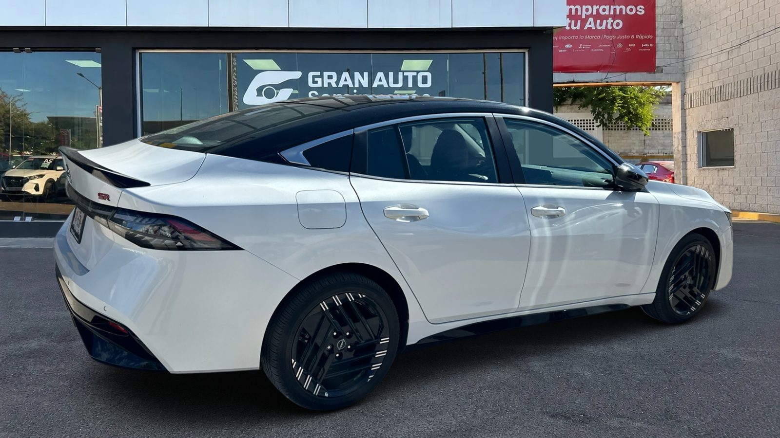 Nissan Sentra SR Platinum CVT 2026
