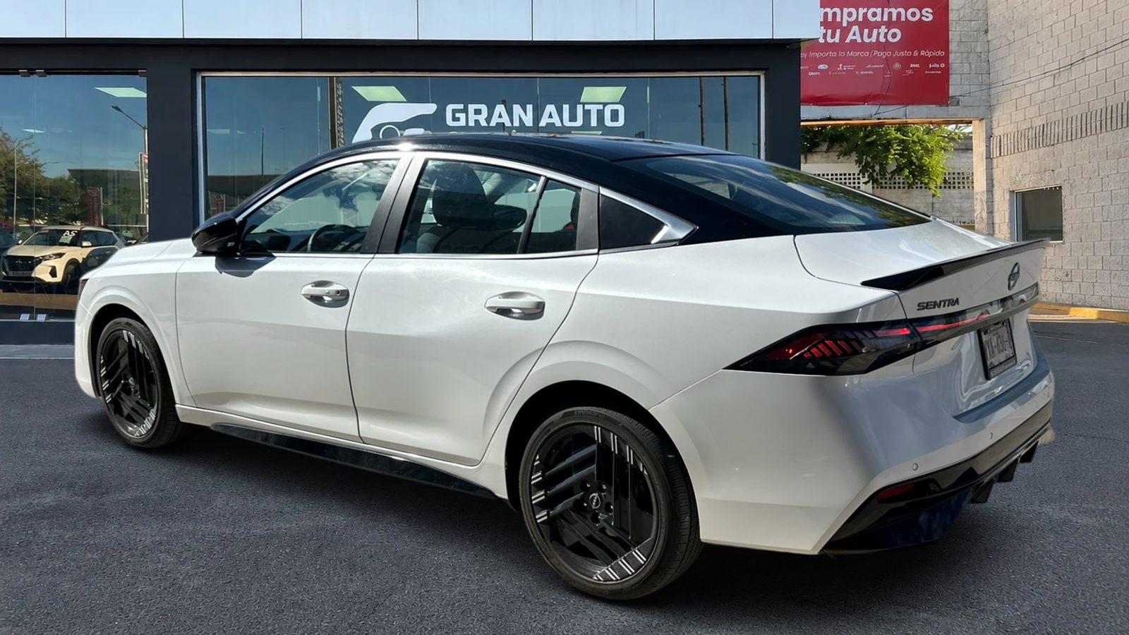 Nissan Sentra SR Platinum CVT 2026