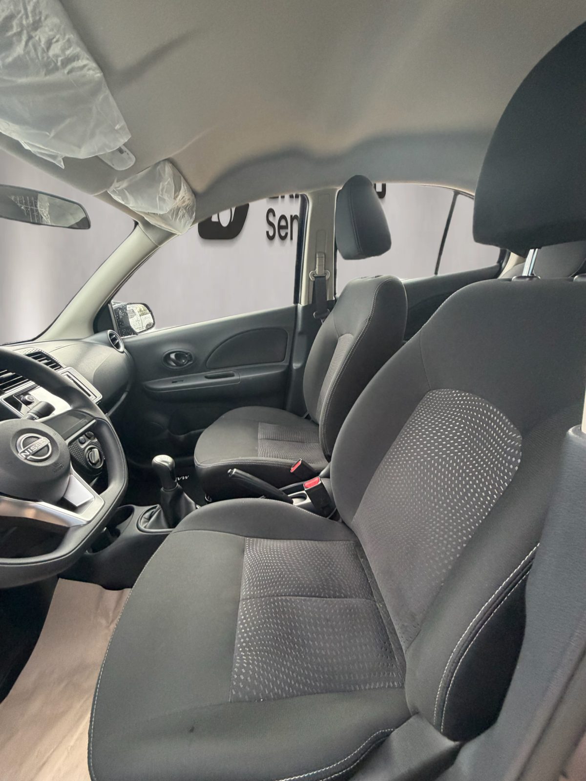 Nissan March 1.6 Advance MT 2026