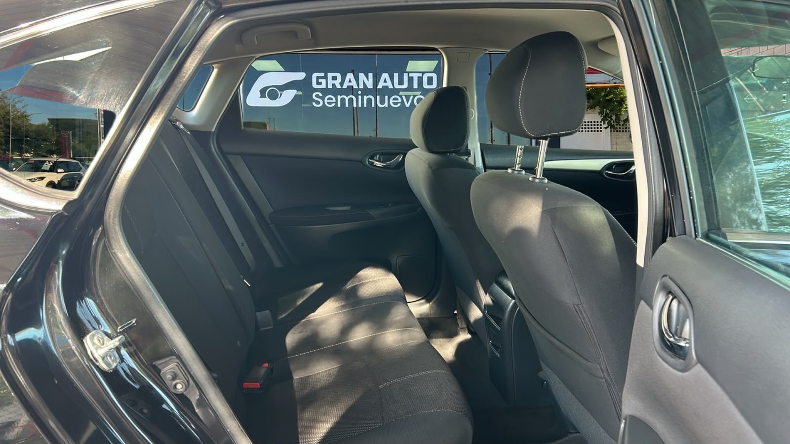 Nissan Sentra 1.8 Sense MT 2018