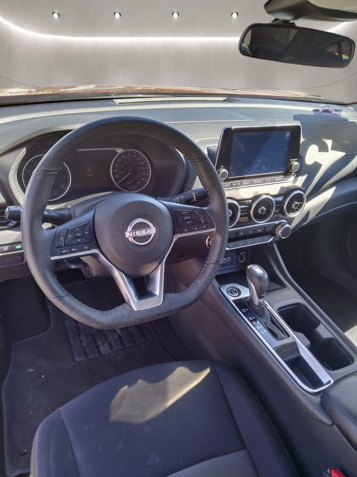 Nissan Sentra 2.0 Advance AT 2025