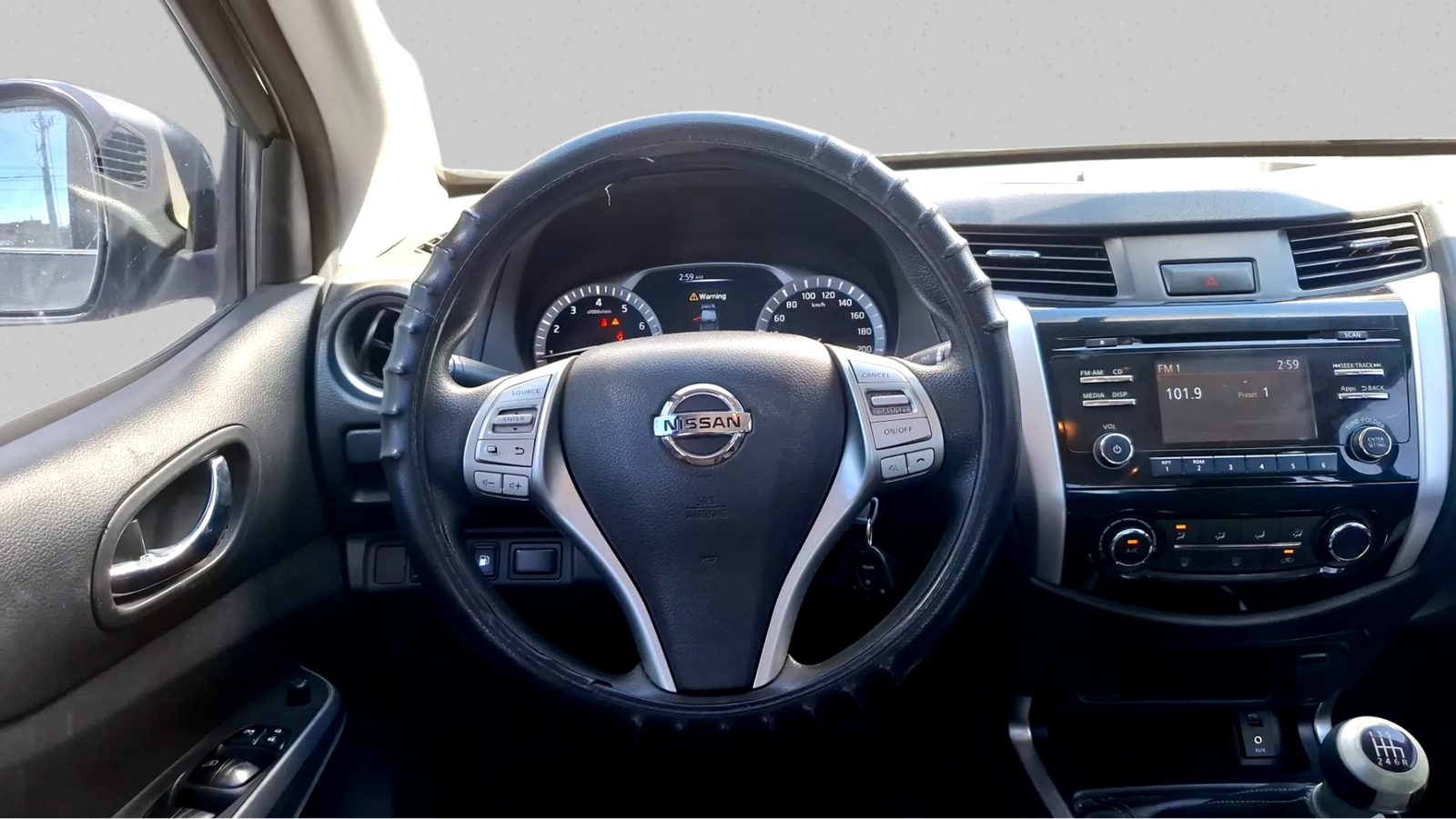 Nissan NP300 Frontier LE 2018