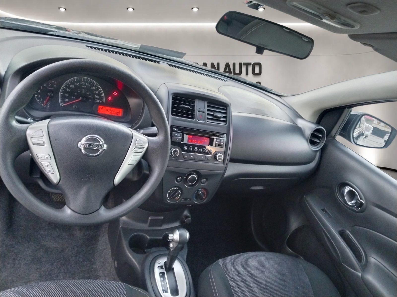 Nissan Versa Sense 2018